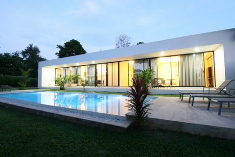 White Breeze Apartment, Phuket, Thaimaa