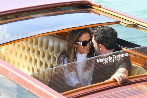 Jennifer Lopez ja Ben Affleck Venetsian elokuvajuhlilla 9. syyskuuta