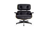 Eames Lounge -tuoli ja ottomaanit