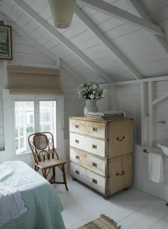 nantucket cottage makeover -sisustussuunnittelu kevin isbell