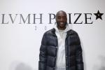 Ikean £ 400 Virgil Abloh 'KEEP OFF' -matto myytiin 5 minuutissa