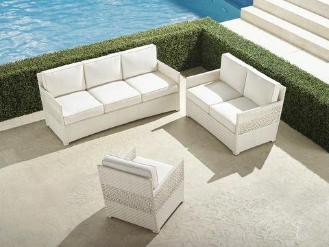 valkoinen sohvasetti