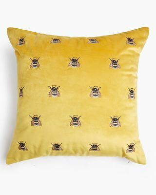 Velvet Bee -tyyny