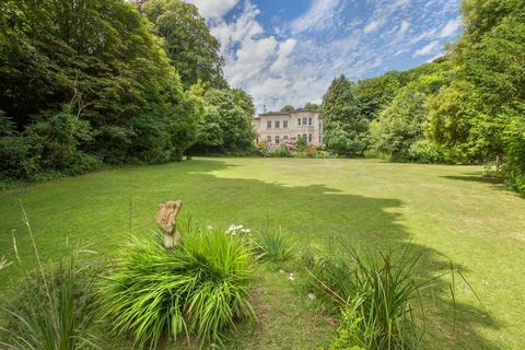 Washington House, Torquay, Devon - puutarhaan