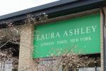 Laura Ashley sulkee 40 sen Yhdistyneen kuningaskunnan kaupasta