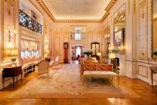 Katso Inside Joan Riversin 38 miljoonan dollarin Versaillesista inspiroitu kattohuoneisto