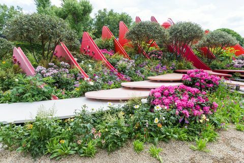 Näytä puutarha: Silk Road Garden, Chengdu, Kiina. Suunnittelija: Laurie Chetwood ja Patrick Collins. Sponsoroi: Creativersal. RHS Chelsea Flower Show 2017