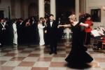 Prinsessa Diana punastui näkyvästi tanssimalla Neil Diamondin kanssa