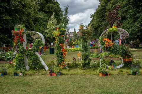 rhs kirjaimet rhs hampton court palatsin puutarhafestivaali 2021