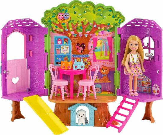 Chelsea Barbie -nukke ja Treehouse -leikkisetti