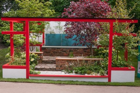 Hagakure - piilotetut lehdet. Suunnittelija: Shuko Noda. Sponsoroi: Nishikyushu University, Hanamizuki Corporation. RHS Chelsea Flower Show 2017