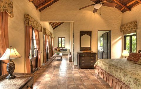 Mel Gibson - Costa Rican viidakon omaisuus - makuuhuone - Christien kansainvälinen kiinteistö