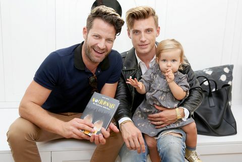 Nate Berkus ja Jeremiah Brent tytär Poppy Brent-Berkus kanssa