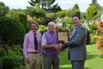 Stuart Grindlen Doncaster Garden voitti Ison-Britannian parhaan nurmikon 2017
