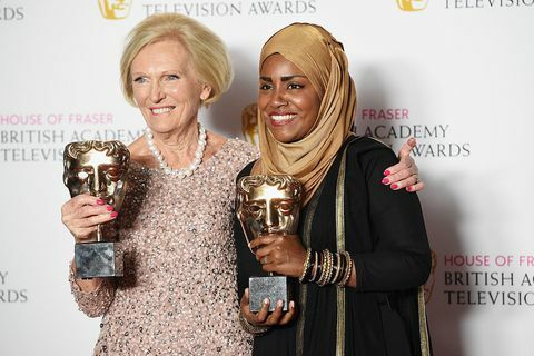 Mary Berry ja Nadiya Hussain British Academy Television Awards -tapahtumassa, toukokuu 2016