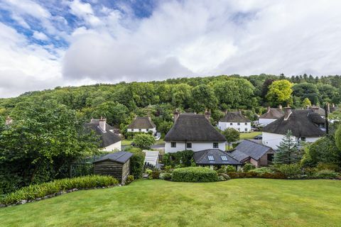 kaunis mökki myytävänä Milton Abbasin kylän sydämessä, Dorset