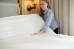 Kuinka tehdä sänky hotellitaloudenhoitajaksi