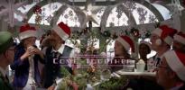 H&M värvää Adrien Brodyn joulumainosta "Tule yhdessä"