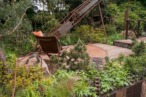 Walker's Wharf Garden, jota tukee Doncaster Deaf Trust. Suunnittelija: Graham Bodle. Sponsoroi: Walkerin taimitarhat. RHS Chelsea Flower Show 2017