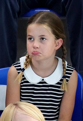 Birmingham, Englanti elokuu 02 Cambridgen prinsessa charlotte osallistuu Sandwellin vesiurheilukeskukseen vuoden 2022 kansainyhteisön pelien aikana 2. elokuuta 2022 Birminghamissa, Englannissa kuva chris jacksongetty kuvia