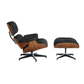 Herman Miller Eames -tuolituoli ja ottomaanit
