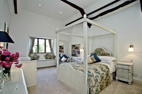 Ranscombe Manor, kahdeksan makuuhuoneen kartano, jossa on puutarha sokkelo myytävänä Kingsbridgessä, Devonissa